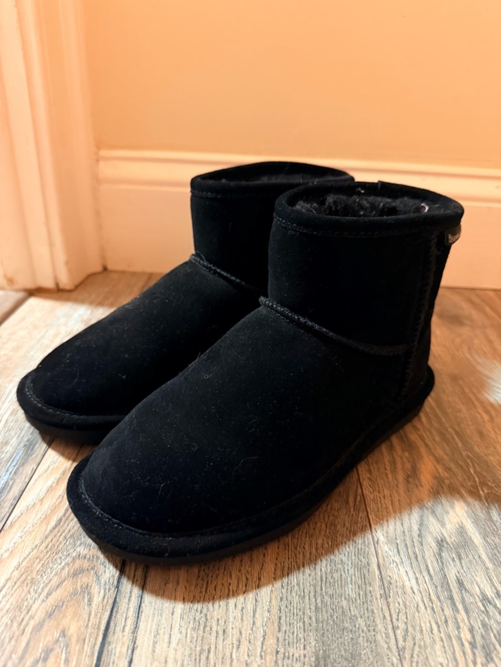 BearPaw Short Boots - Perfect Condition